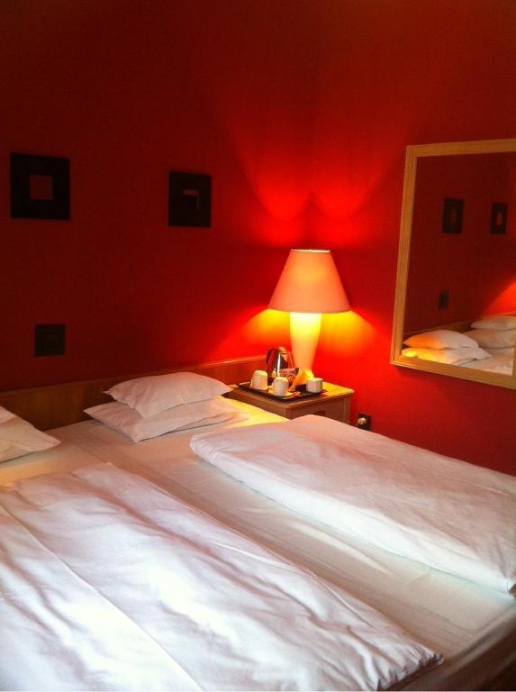 Hotel Omnibusz Βουδαπέστη Εξωτερικό φωτογραφία